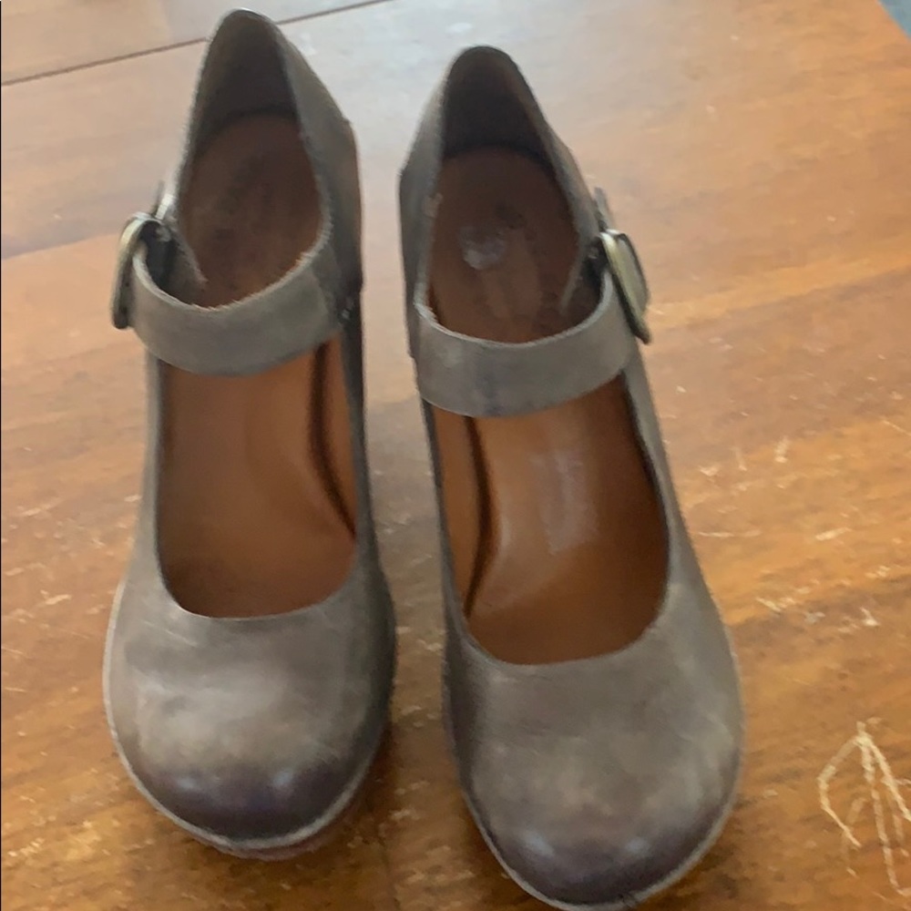 Kork-ease wedge